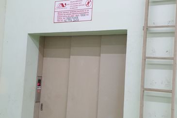 Warehouse at nilai with 4.47acres land For Sale!