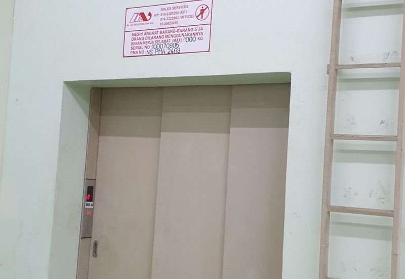 Warehouse at nilai with 4.47acres land For Sale!