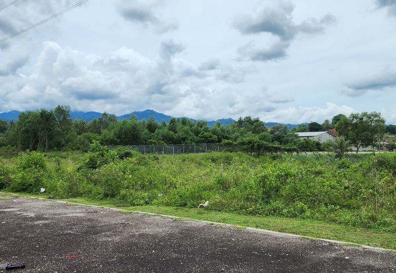 Freehold agriculture land residential zoning for sale