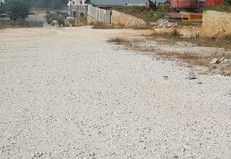 Freehold agri land in industrial zoning at Kuang for sale