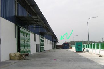 Kajang freehold warehouse at kajang for sale