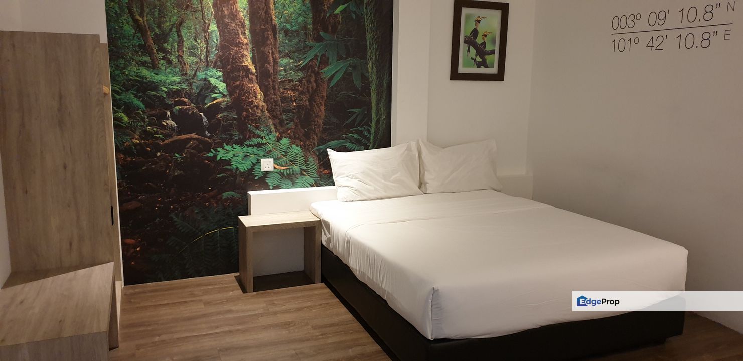 Pandan indah,ampang 7 storey 9 units of adjoining Commercial Building , Selangor, Ampang