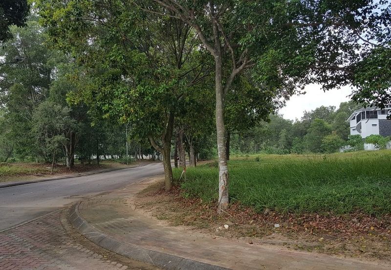 Bungalow Land at Menara U8, Bukit Jelutong