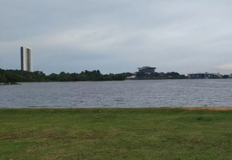 Perdana Lakeview East