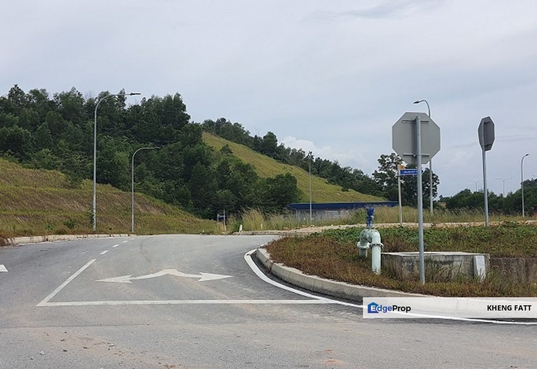 Batu Arang Industrial Land, Kota Puteri, Batu Aran, Selangor, Batu Arang