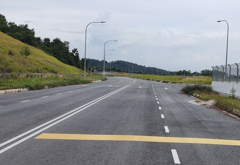 Batu Arang Industrial Land, Kota Puteri, Batu Aran