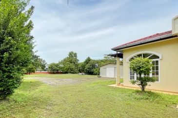 Bungalow Land, Mihrab U8/12, Bukit Jelutong, Shah Alam