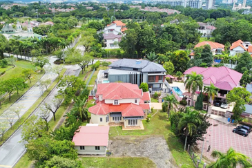 Bungalow Land, Mihrab U8/12, Bukit Jelutong, Shah Alam