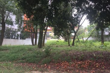 Bungalow Land, U8/12, Bukit Jelutong, Shah Alam