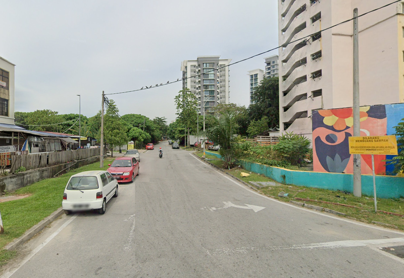 Kampung Sungai Kayu Ara