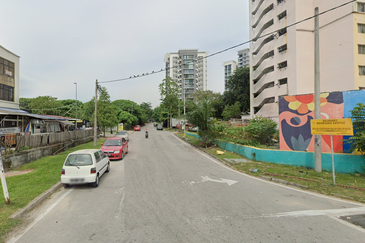 Kampung Sungai Kayu Ara