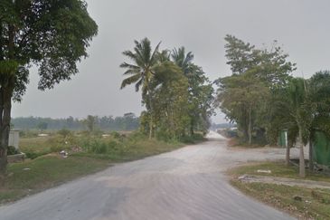 Industrial Zoning Land @ Olak Lempik Tanjung Dua Belas, Banting, Kuala Langat for Sale