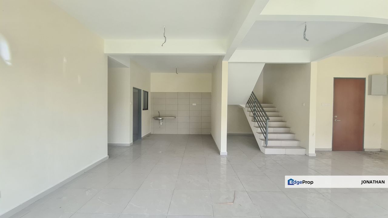 Full Loan 56x75 Super Large Corner Lot , Selangor, Rawang