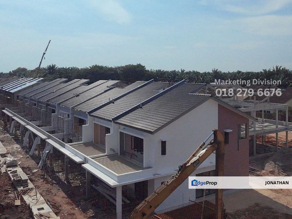  New FREEHOLD Green Terrace 4R4B Open Title Non Bumi Can Buy, Selangor, Klang