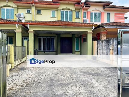 Double Storey Terrace House For Sale Located at Jalan Gateway Height connecting with Taman Riveria, Sarawak, Kuching