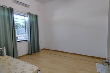 Single Storey Terraced Intermediate House For Sale  Location: Jalan Promin, Senadin Phase 2-3, Senadin, Miri