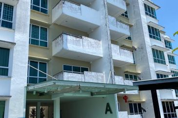 Homelite Eco Park Condominium