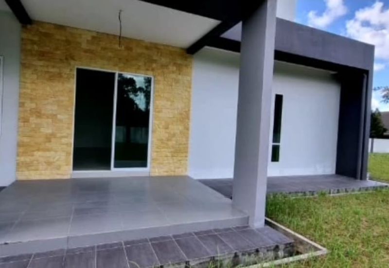 Double Storey Semi Detached For Sale Located at Jalan Sungai Tapang, nearby Kuching Airport