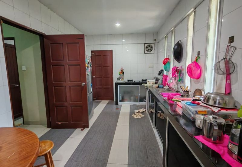 Double Storey Terrace Corner House For Sale! Located at 3rd Mile, Jalan Pasir