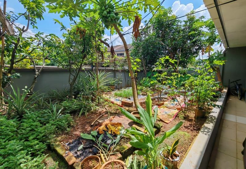 Double Storey Terrace Corner House For Sale! Located at 3rd Mile, Jalan Pasir