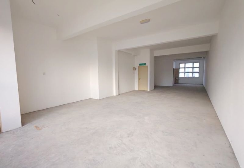 First Floor Intermediate House For Rent! Located at 7th Mile