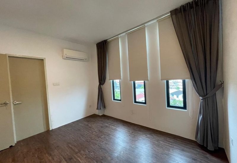 Fulton Park Apartment