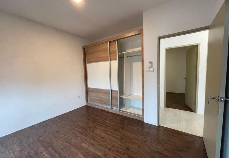 Fulton Park Apartment