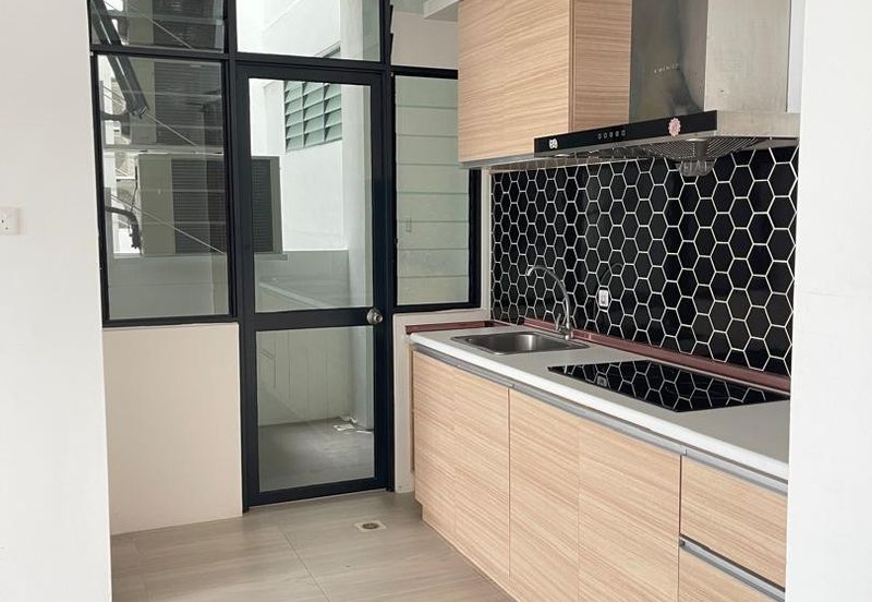 Fulton Park Apartment