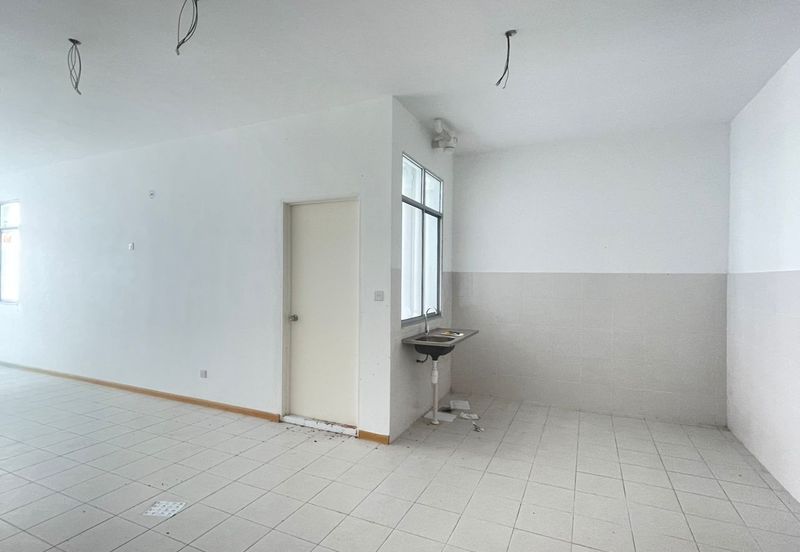  Brand New Apartment for sale at Pr1ma Residence Bintawa Riverfront 