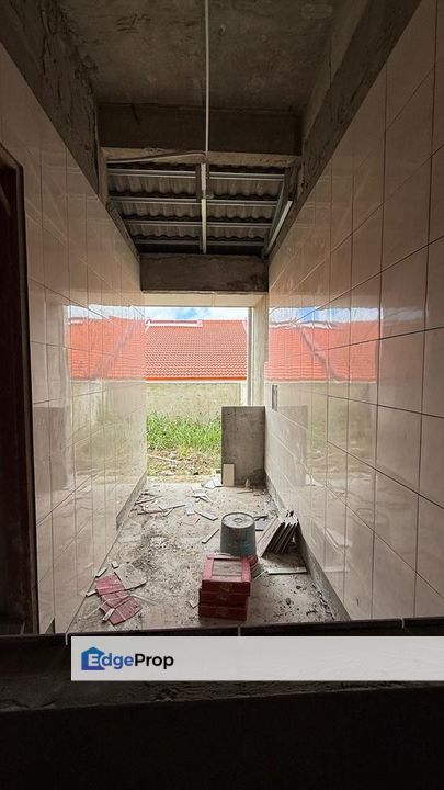 Double Storey Semi D House For Sale! Location: Taman Tunku, Miri, Sarawak, Miri