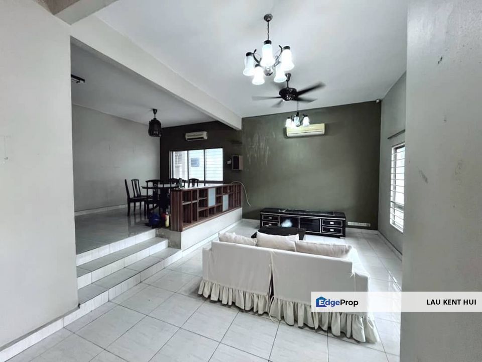 Taman Prima Tropika Seri Kembangan Selangor End lot With Extra 10FT Land, Gated Guarded, Move in Condition, Selangor, Seri Kembangan