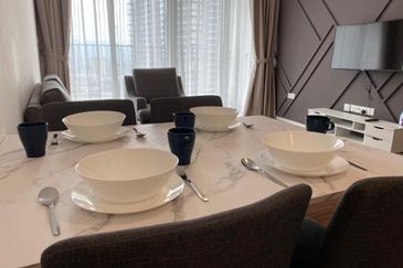 UNA Serviced Apartment