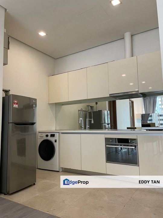 Vipod KLCC 2 Room For Sale near Pavilion Shop Mall, Kuala Lumpur, KLCC