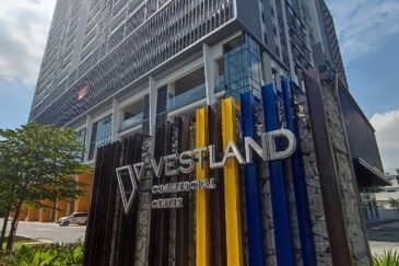 The Glenz, Vestland Commercial Center Office For Rent in Glenmarie Shah Alam and near LRT 3