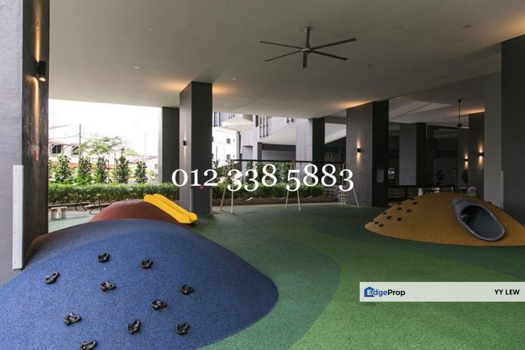 2Mins WALK to Petaling KTM Station, 3Mins Drive PJ, 5 mins Drive Mid Valley, 10Mins Drive KLCC, 2Room 1Bath, 730sf, 1CarPark(extra CP for Rent), Kuala Lumpur, KL City