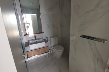 Top Residency Unit Fully/Partial @ Setia Alam for Rent