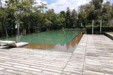 Mirage By The Lake Condominium