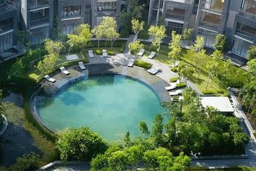 Mirage By The Lake Condominium