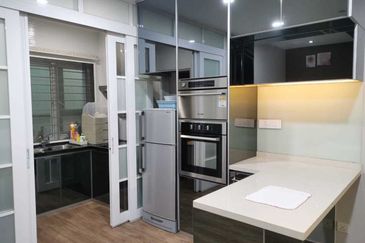 Kampung Sungai Kayu Ara