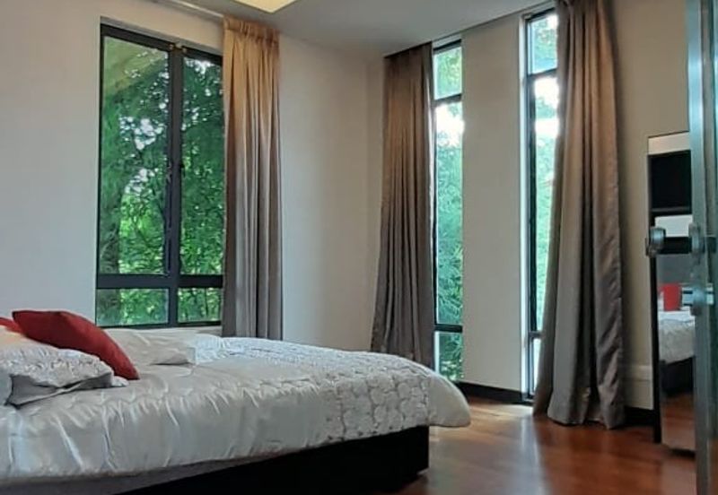 3 STY MODERN BUNGALOW CW POOL FOR RENT