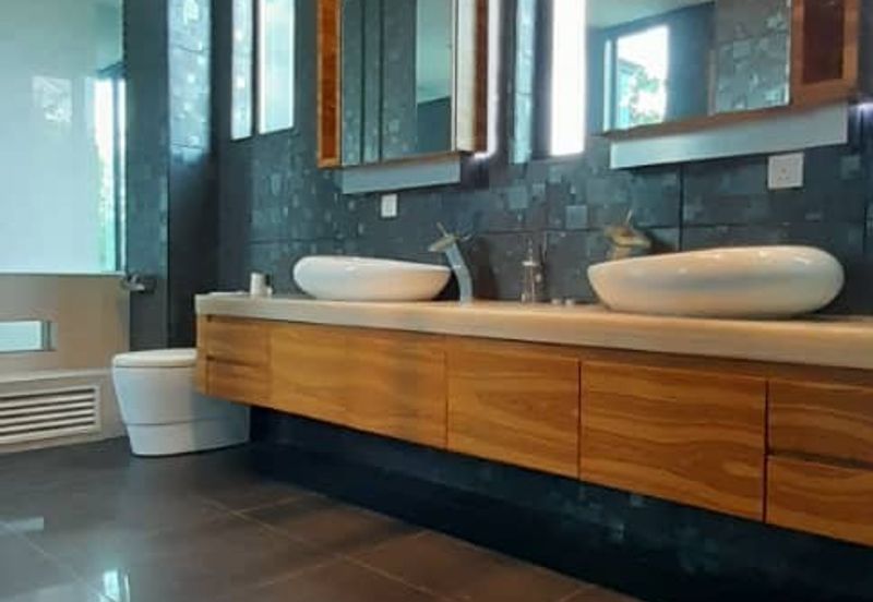 3 STY MODERN BUNGALOW CW POOL FOR RENT