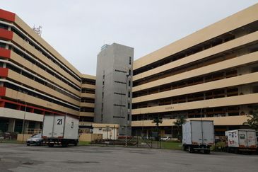 KOMPLEKS SENTRAL WAREHOUSE