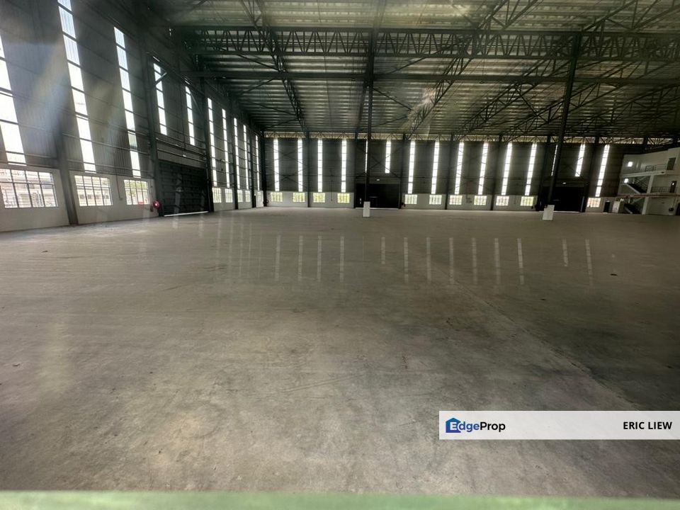 New Detached Factory/Warehouse with Built Up  area  78,757 sq ft annexed with 4 storeys Office building, Selangor, Klang