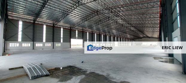 Detached Factory/warehouse  annexed with 3 storey office for Sale  at West Port ,Port Klang, Selangor, Port Klang