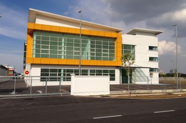 Nilai Factory For Rent