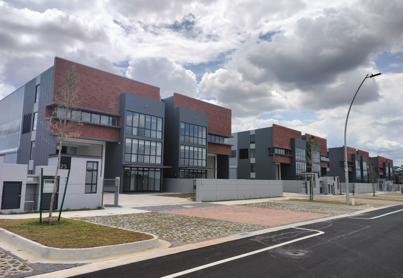 Elmina Industrial Park Factory Sale/Rent