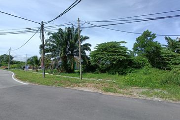 [ INFRA READY + TEPI JALAN ] Banglo Lot di Labu Lanjut 