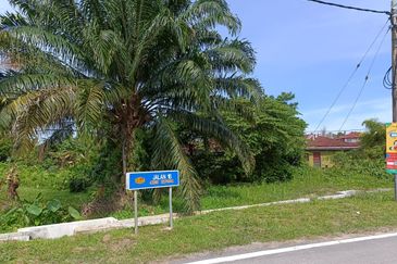 [ INFRA READY + TEPI JALAN ] Banglo Lot di Labu Lanjut 