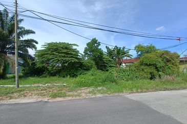 [ INFRA READY + TEPI JALAN ] Banglo Lot di Labu Lanjut 