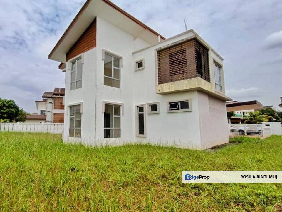 [ TANAH LUAS ]  Banglo 2Tkt di Bandar Enstek, Nilai Negeri Sembilan , Negeri Sembilan, Labu